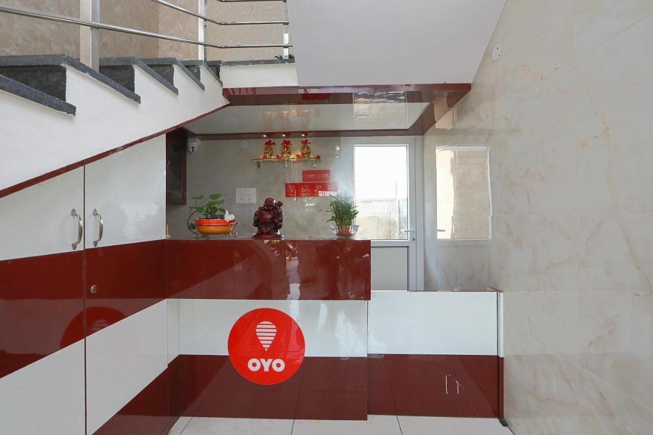 Oyo 22211 Shree Ankanatheshwara Residency Hotel Nanjangud Exterior foto